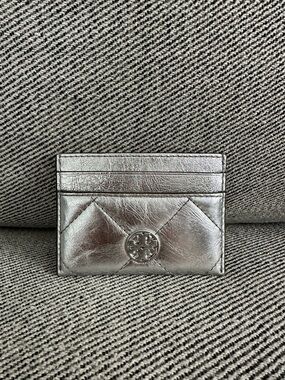 NWT Tory Burch Willa Slim Card Case 165937 Silver